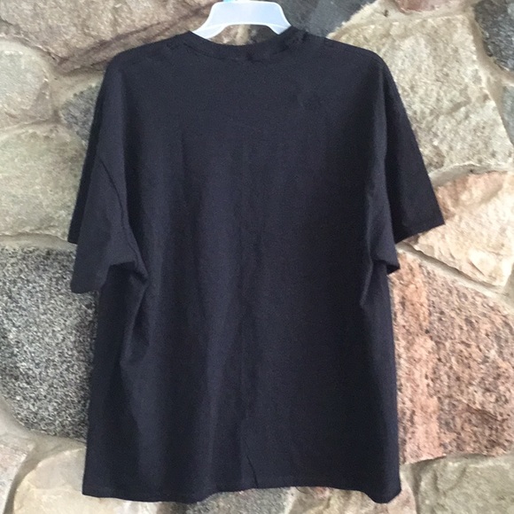 NWT T- Shirt - Picture 4 of 5